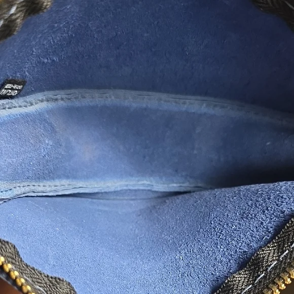 Portland Leather Seesaw Slider Pouch Cowboy Blue Leather with Gold Zipper - Picture 2 of 4